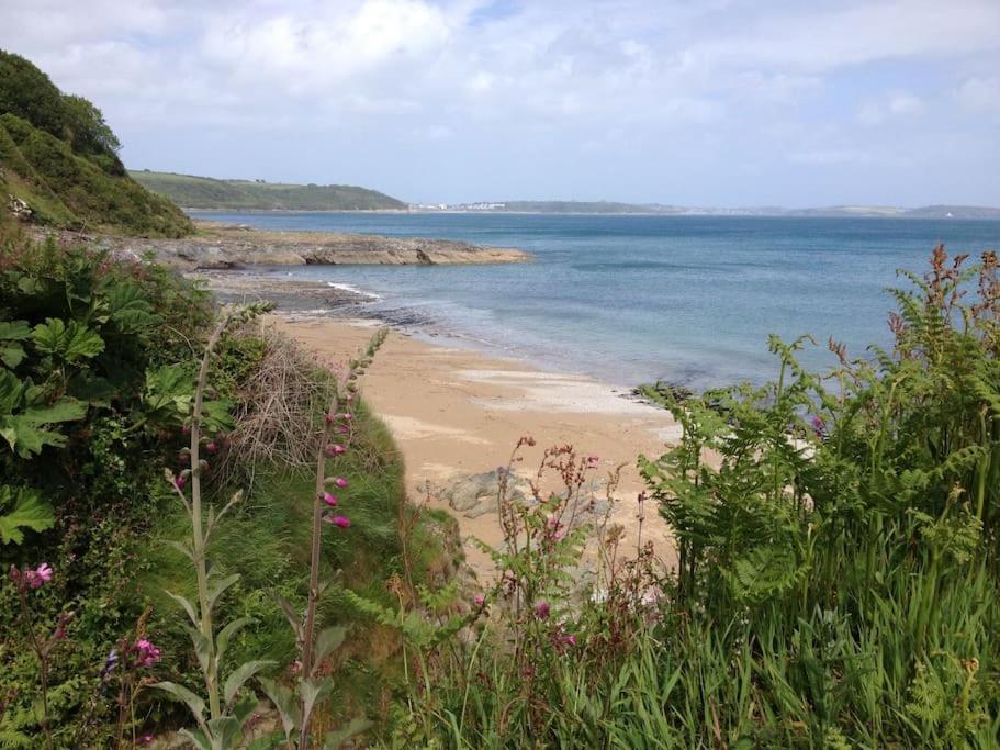 Little Bream - Pretty Cosy Cottage, Sea Views, Walk To The Beach Mawnan Smith Exterior photo
